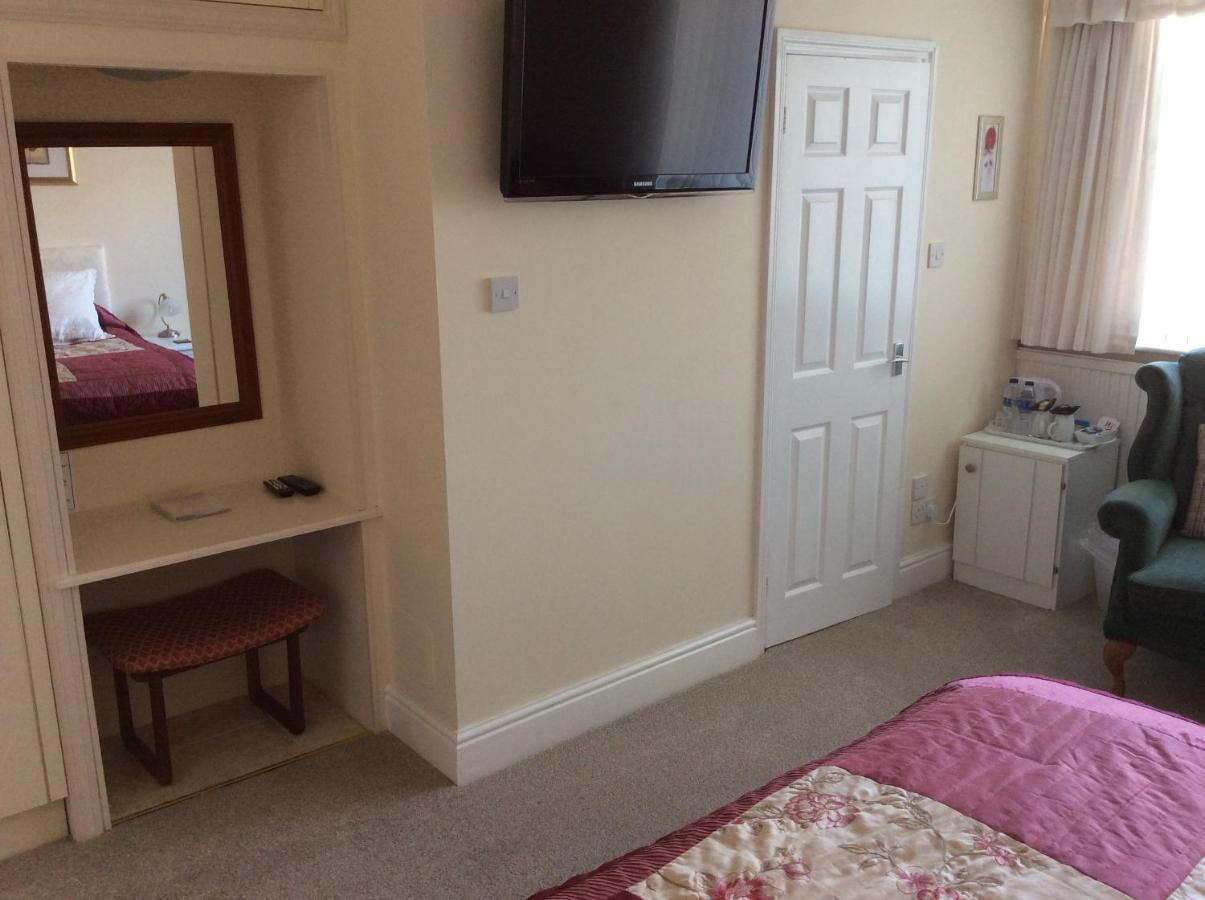 Highfield Guest House Шерингам Екстериор снимка