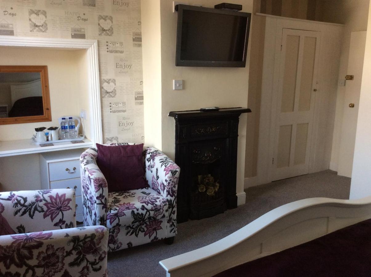 Highfield Guest House Шерингам Екстериор снимка